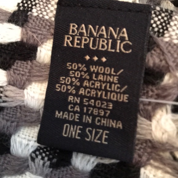 NWT Banana Republic wool scarf - Picture 3 of 6